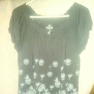 Womans cute size M (8-10) black short sleve shirt